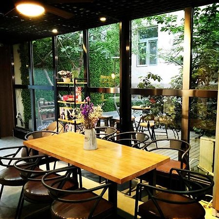 Lantian Garden Hostel Qingdao Esterno foto