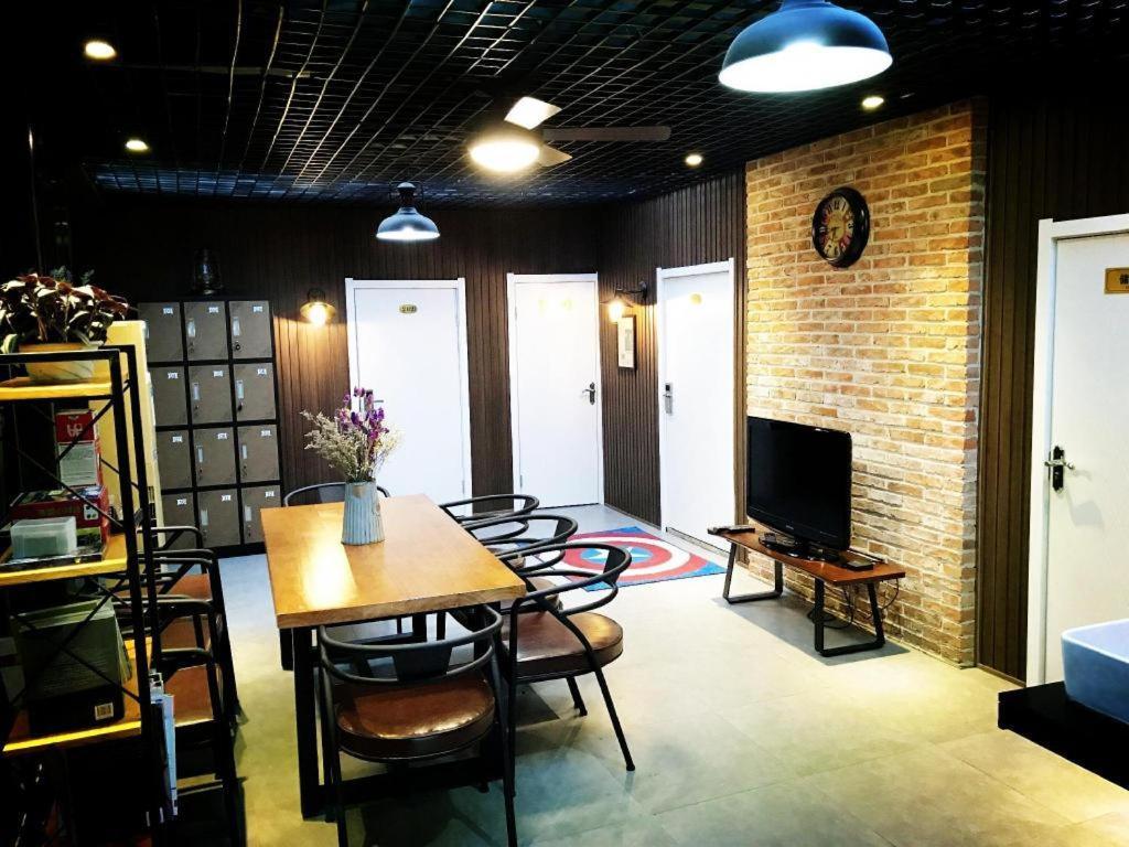 Lantian Garden Hostel Qingdao Esterno foto