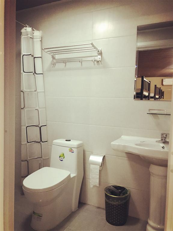 Lantian Garden Hostel Qingdao Esterno foto